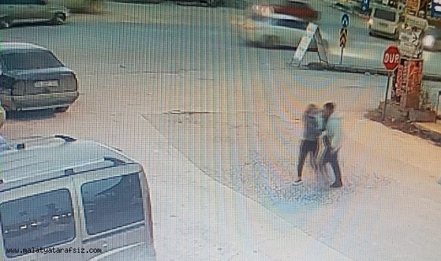 Birlikte yaşadığı kadını silahla tehdit eden şahıs gözaltına alındı