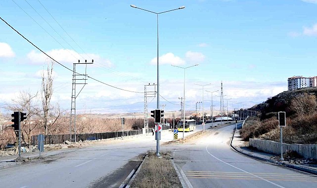 Büyükşehir Belediyesinden trafikte yaşanan sorunlara neşter