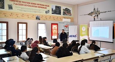 Yeşilyurt Belediyesi Afetlere hazırlık eğitimlerini kararlıkla sürdürüyor