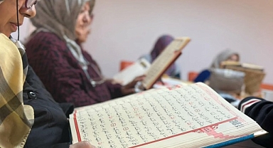 Yeşilyurt Kent Konseyi'nde Kur'an-ı Kerim eğitimi ve mukabele programı başladı