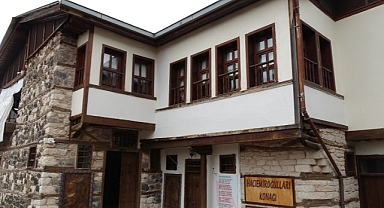 190 yıllık Emiroğlu Konağı tarihe ışık tutuyor