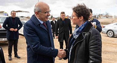 Başkan Er, Fransız heyetle Malatya'da kurulacak ayrıştırma tesisi alanını inceledi