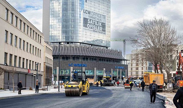 Başkan Er: "Kışla caddesi-kız meslek lisesi arası önümüzdeki hafta trafiğe açılacak"