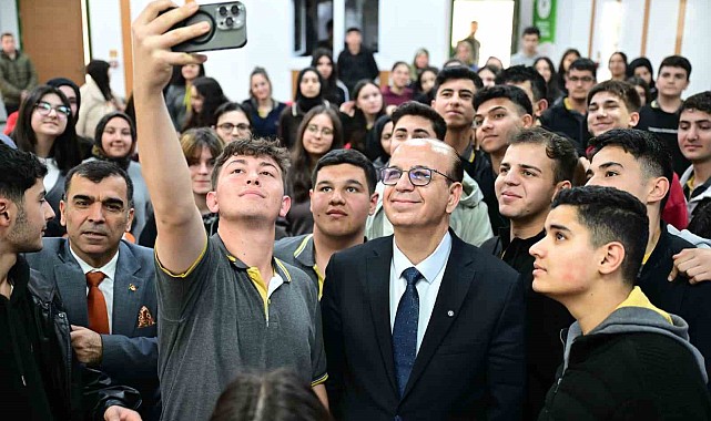 Başkan Geçit öğrencilerle buluştu: "Hedefiniz olsun, çok çalışın"