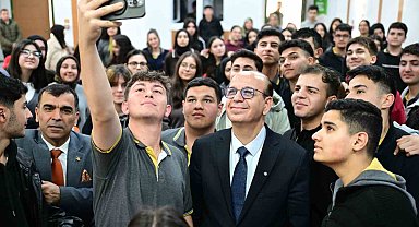 Başkan Geçit öğrencilerle buluştu: "Hedefiniz olsun, çok çalışın"