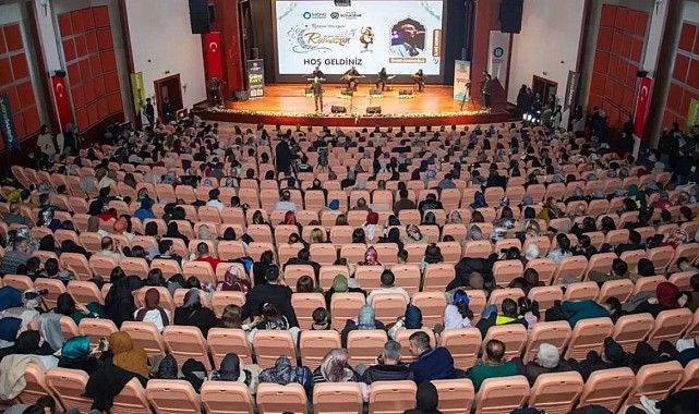 İnönü Üniversitesi'nde Ezgi dolu Ramazan akşamı