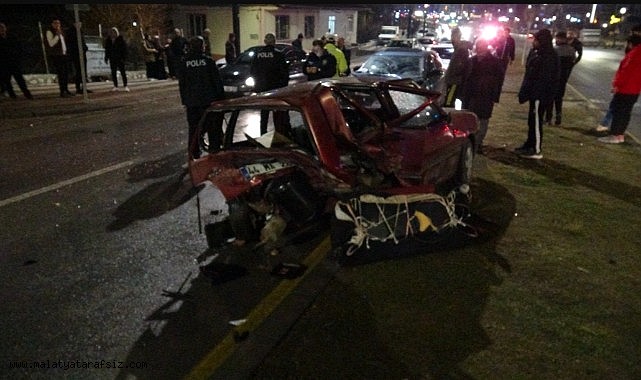 Malatya'da feci kaza: 3 yaralı