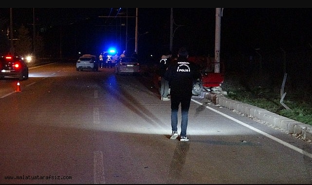 Malatya'da üç aracın karıştığı kazada 2 kişi yaralandı