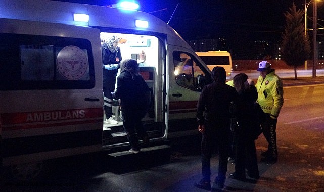 Malatya'da üç aracın karıştığı kazada 4 kişi yaralandı