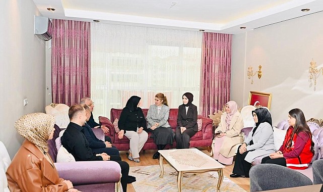 Milletvekili Ölmeztoprak'tan şehit ailesine bayram ziyareti