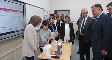 Sıfır atık etkinliğinde sergi, atölye ve fidan dikimi gerçekleştirildi