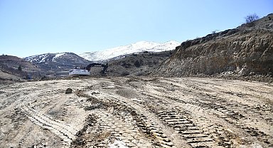 Yeşilyurt'un Mullakasım Mahallesi yeni yollarla buluşuyor