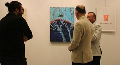 Akademisyenlerin yaptığı eserler sanatseverlerle buluştu