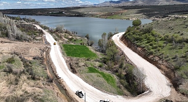 Malatya Büyükşehir Belediyesi Akçadağ'da grup yolunu yeniliyor