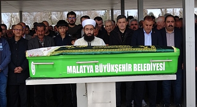 Malatya'da hayatını kaybeden öğretmen son yolculuğuna uğurlandı