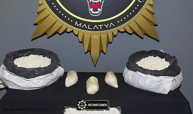 Şeker çuvallarından 3 kilo uyuşturucu çıktı