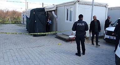 Tartıştığı dini nikahlı eşi ile bacanağına kurşun yağdırdı