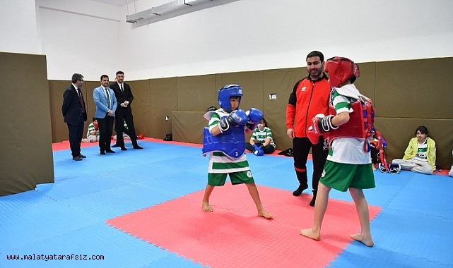 Yeşilyurt Belediyesi'nden İkizce'ye modern spor salonu yatırımı