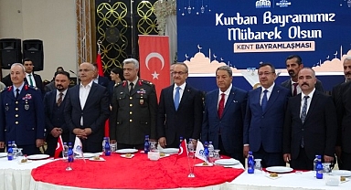 Malatya'da resmi bayramlaşma töreni düzenlendi
