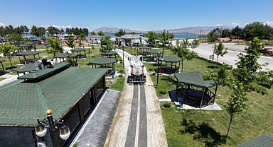 Battalgazi Belediyesi'nden Kırkgöz Sahil Parkı'nda temizlik çalışması