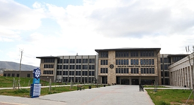 Malatya Turgut Özal Üniversitesi'nde Bilişim Teknolojileri Meslek Yüksekokulu açıldı