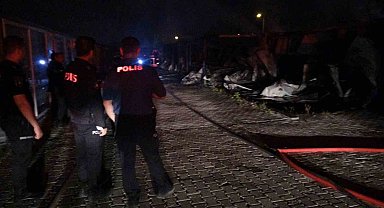 Malatya'da korkutan yangın: Ofis olarak kullanılan konteynerler kullanılamaz hale geldi