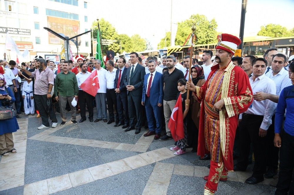 24.Yeşilyurt Kültür, Kiraz ve Spor Festivali renkli görüntülerle başladı