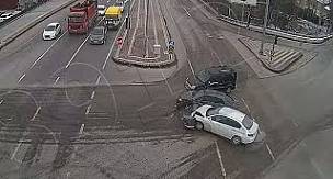 Malatyada trafik kazaları kameralara yansıdı