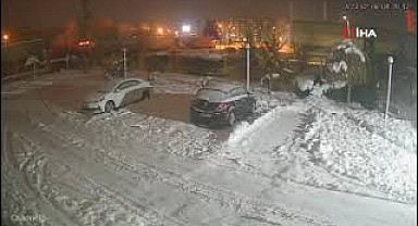 Malatya'da rezidansın çökme anı kamerada