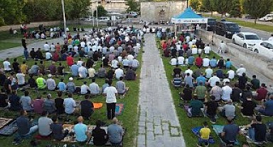 Malatya'da Bayram Namazı Eda Edildi